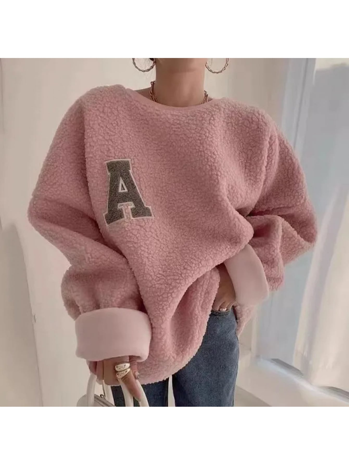 【刺繍入り】 パーカー レディース トップス 長袖 プルオーバー クルーネック スウェット トレーナー ロゴ 柔らかい 軽量 カジュアル 可愛い 秋 冬 春 ギフト プレゼント