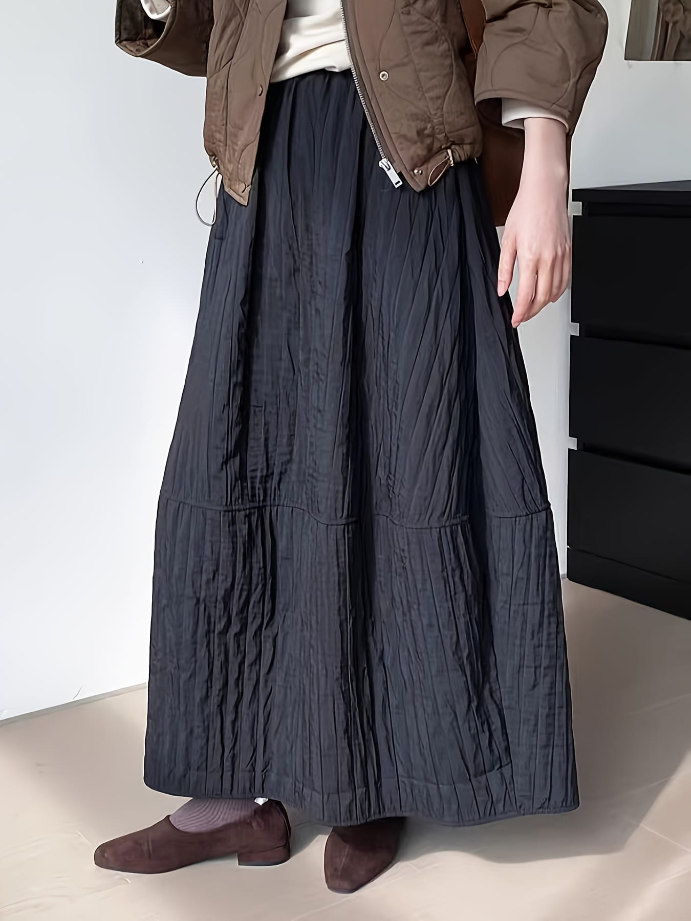 【レトロ ロングスカート】 レディース 秋冬 2025 新作 ハイウエスト 着痩せ シンプル 無地 Aライン ミモレ丈 文芸風 日系 お洒落 カジュアル