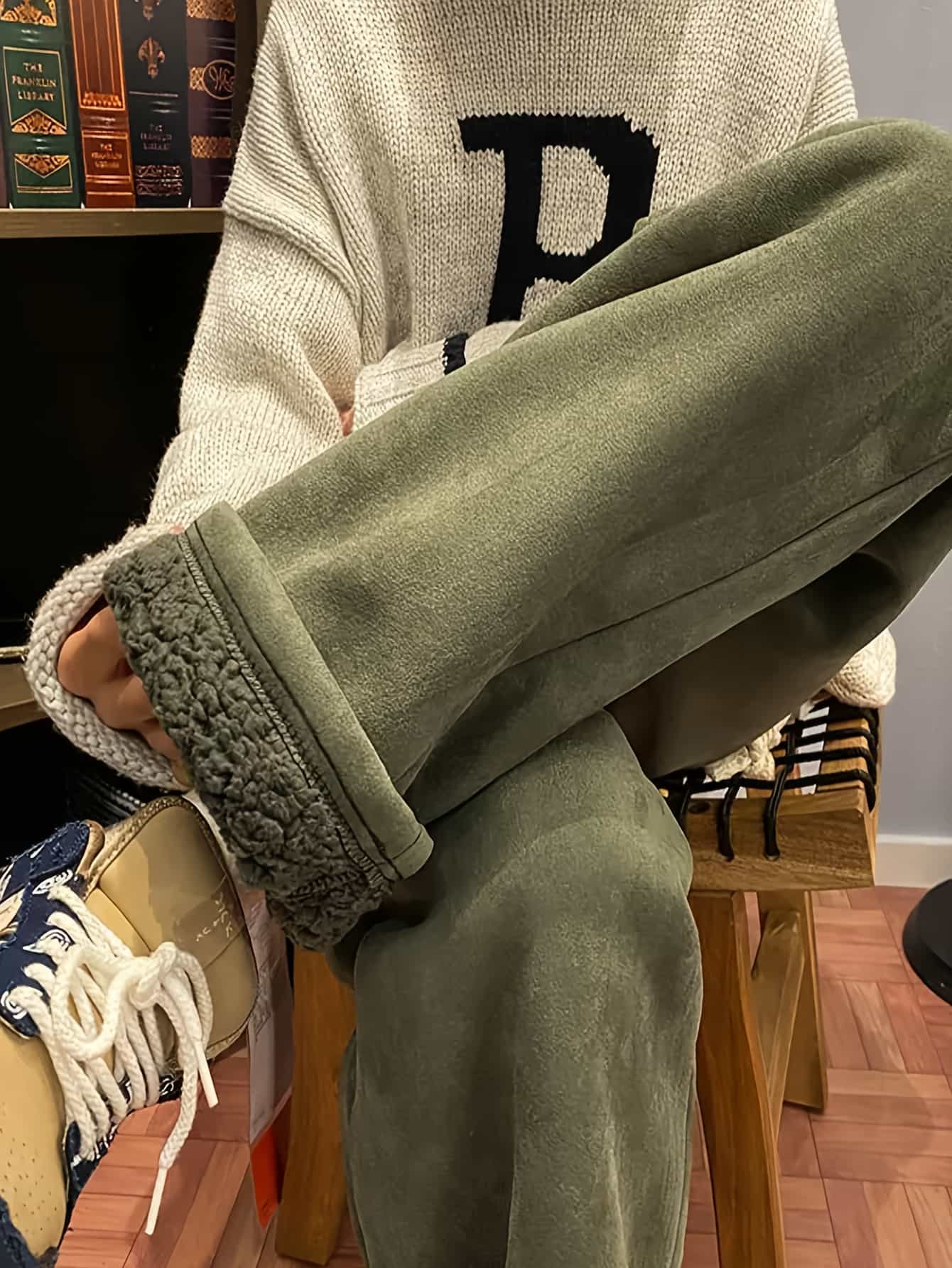【フェイクスエード】 裏起毛 ストレートパンツ レディース ワイドパンツ 厚手 秋冬 防寒 暖かい カジュアル ルームウェア 運動着 部屋着 ゆったり ボトムス