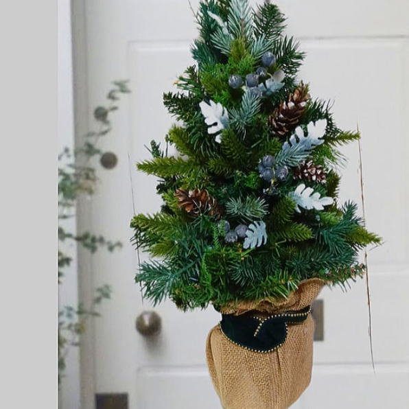 木ノ実アレンジ　クリスマス　クリスマスツリー 100均DIY】400円で作る木の実のクリスマスツリー☆ - YouTube