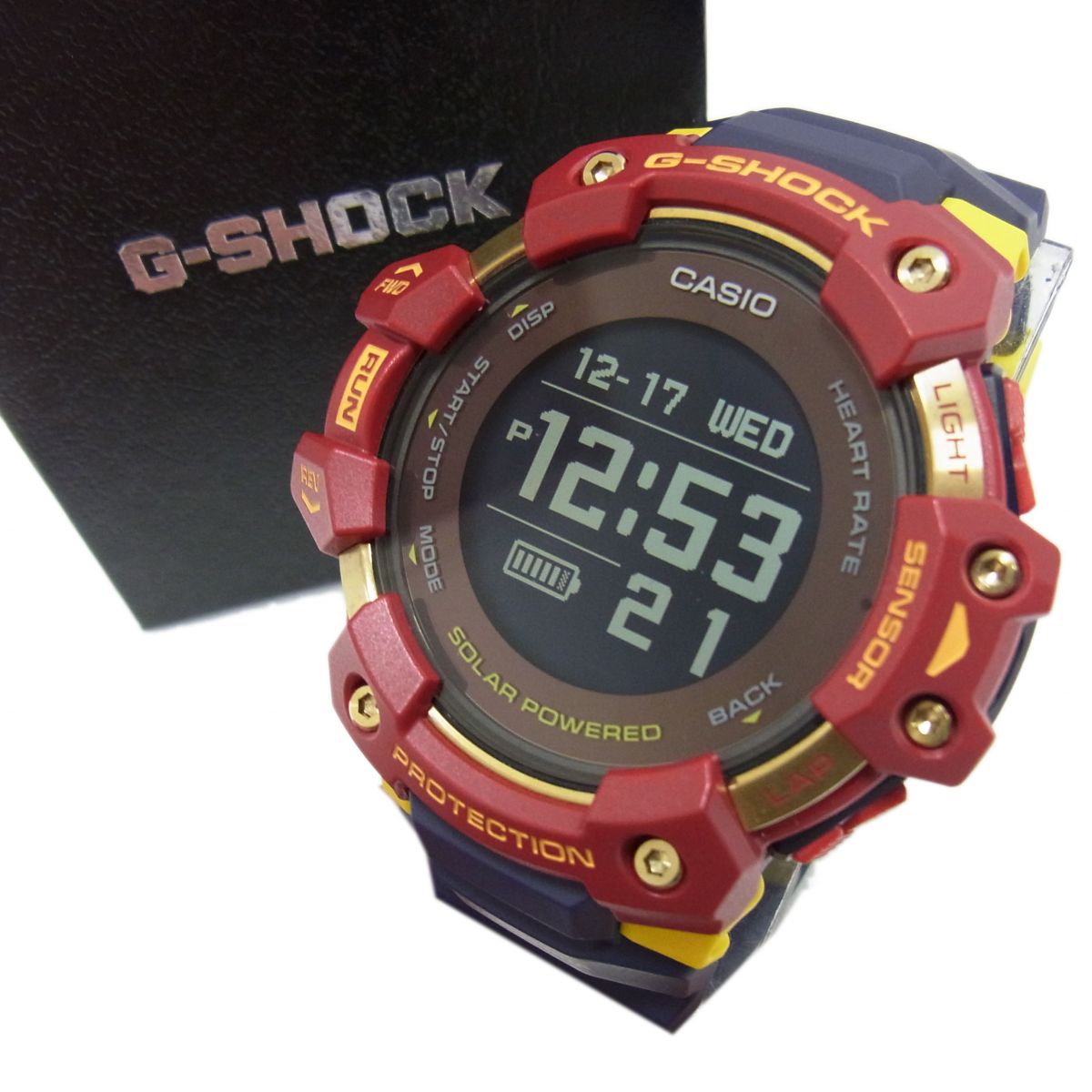 【中古】美品☆CASIO G-SHOCK FCバルセロナ Matchday コラボ G-SQUAD 腕時計 デジタル ソーラー 心拍計 GPS搭載 タフスマートウォッチ メンズ 箱付