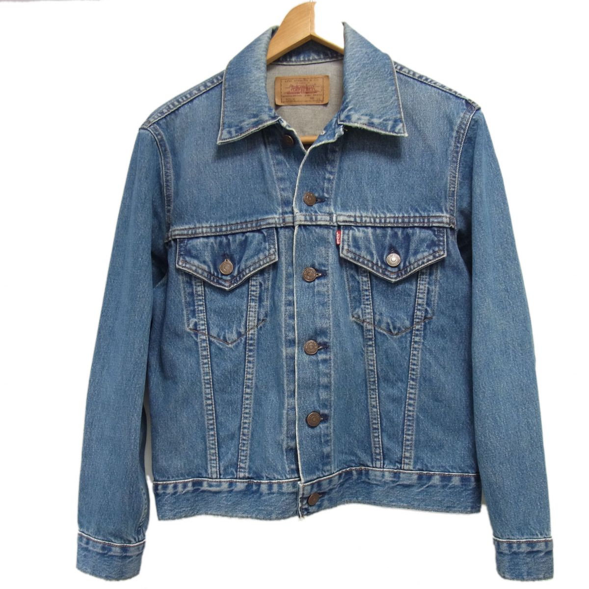 【中古】USA製 90s☆LEVI\u0026#039;S リーヴァイズジーンズ ジージャン 96年8月製 ジーンズ上衣 Gジャン トラッカージャケット 4th 目じるし715 70505-0217 亜米利加製 コート・ジャケット-メンズファッション