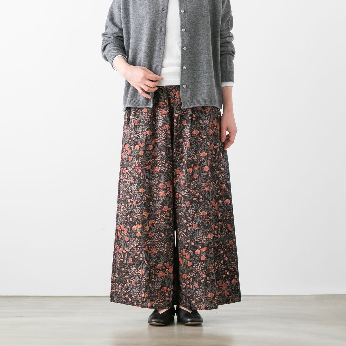 【500円クーポン配布中】(メール便OK) ＜br /＞SOIL ソイル ＜br /＞フラワープリント ワイド イージーパンツ 2色 NSL25596