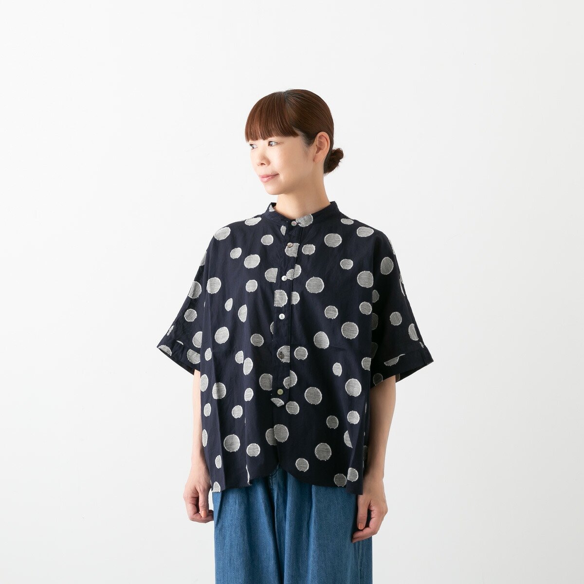 【500円クーポン配布中】(メール便OK) ＜br /＞UNIVERSAL SEVEN ユニヴァーサル セヴン ＜br /＞コットンリネン ドットジャガードシャツ 3色 US242SH024