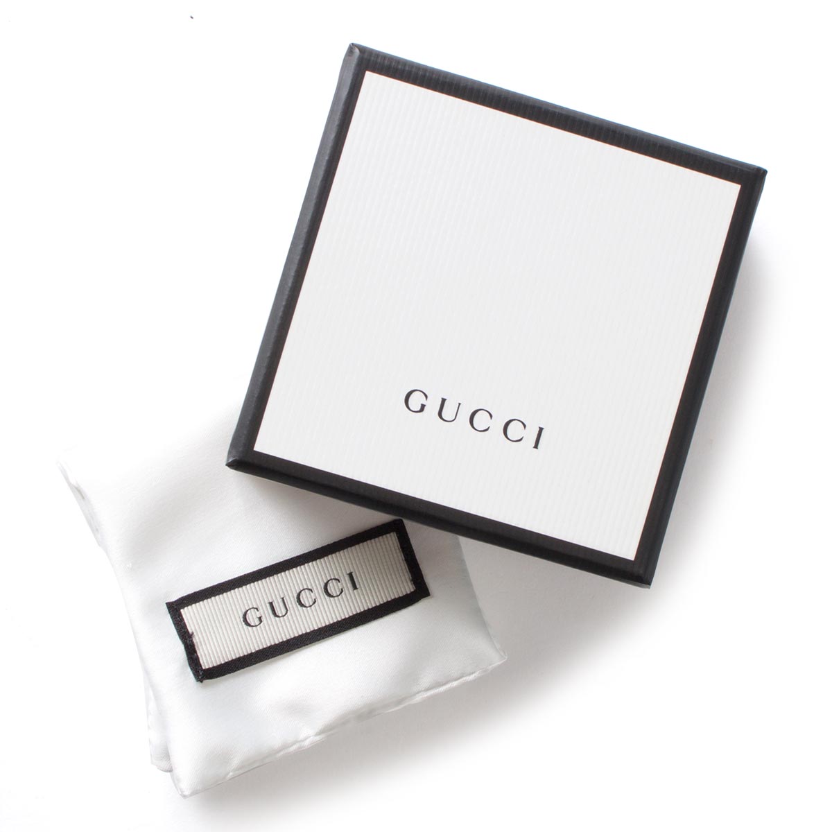 グッチ ピアス アクセサリー ロエベ レディース ハート アクセサリー シルバー J8400 8106 グッチ Gucci ブルークウォッチカンパニー 送料無料 グッチ Gucci アクセサリー ピアス J8400 8106 新品