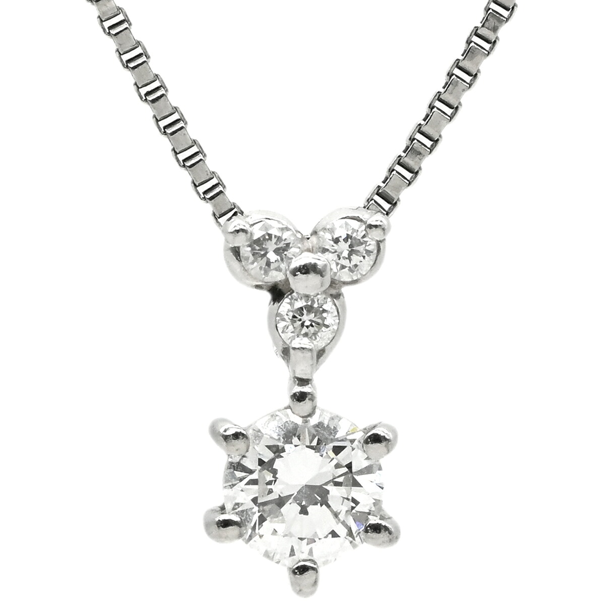 ネックレス ダイヤモンド プラチナシルバー Pt900 プラチナ 4P 4石 4粒 6本爪 ベネチアンチェーン 【中古】｜ブルークウォッチカンパニー 60,500円