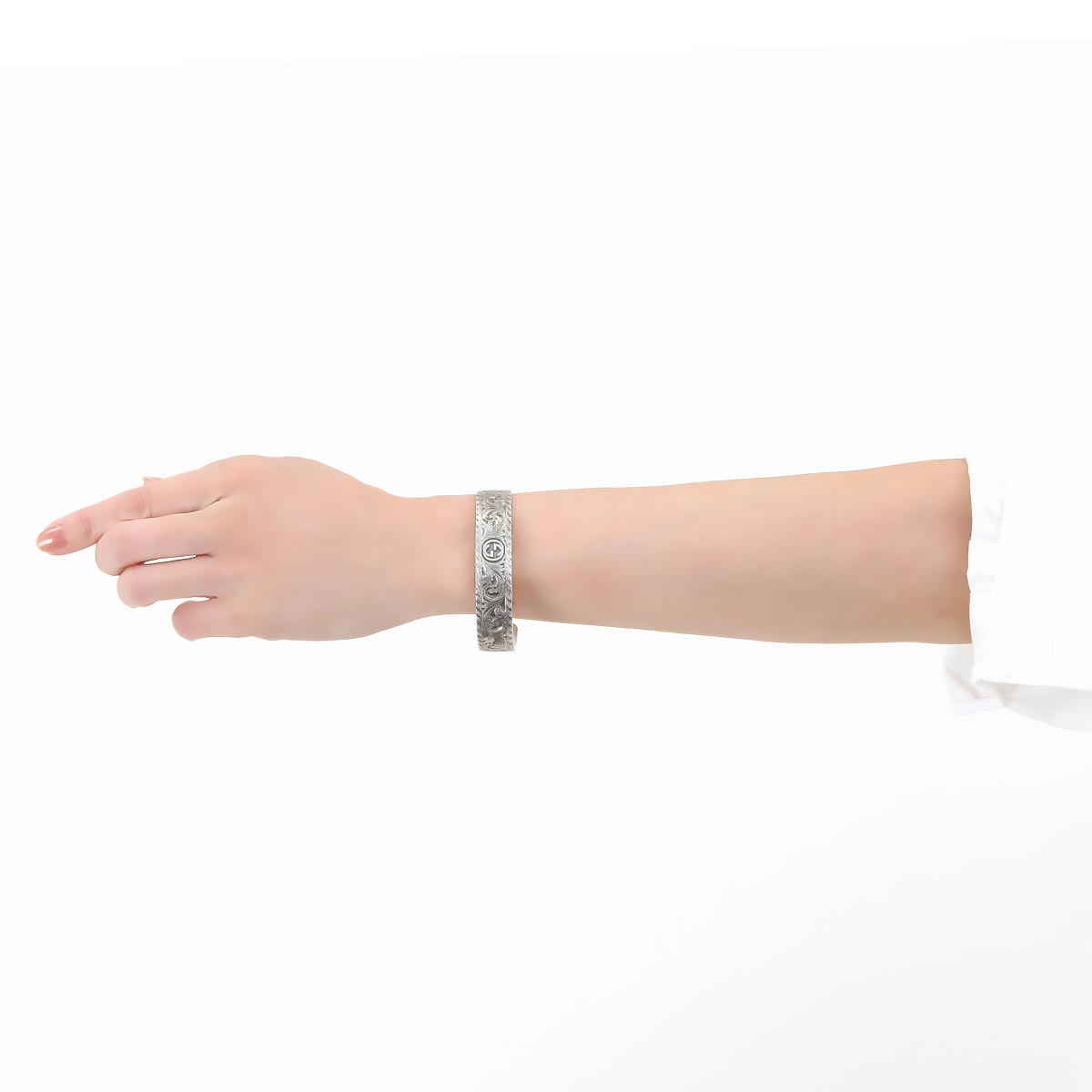 グッチ バングル アクセサリ メンズ レディース 園生 キャットヘッド J8400 0811 Gucci Bairien Yamagata Jp