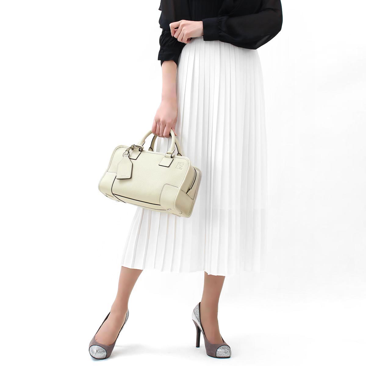 12 マイケルコース アマソナ Loewe ブランドショップ 4380 352 4380 28 ロエベ ジミーチュウ ハンドバッグ ショルダーバッグ Loewe N03 新品 ロエベ 年春夏新作 レディース バッグ 12 ブルーク 送料無料 あす楽対応 ロエベ N03 バッグ 352 ハンドバッグ セージ