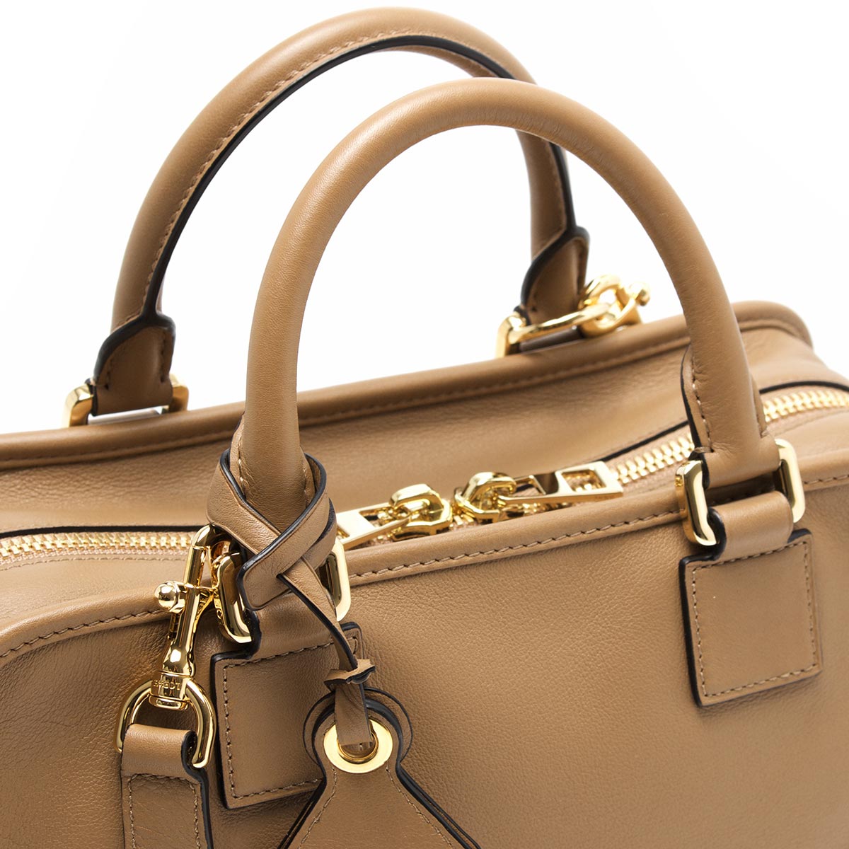 ロエベ ハンドバッグ ショルダーバッグ ブルガリ バッグ レディース シャネル アマソナ 二つ折り財布 Amazona 28 ミンクベージュ 352 N03 30 2270 Loewe ブランドショップ ブルーク 送料無料 対応 ロエベ Loewe バッグ ハンドバッグ 352 N03 30 2270 新品