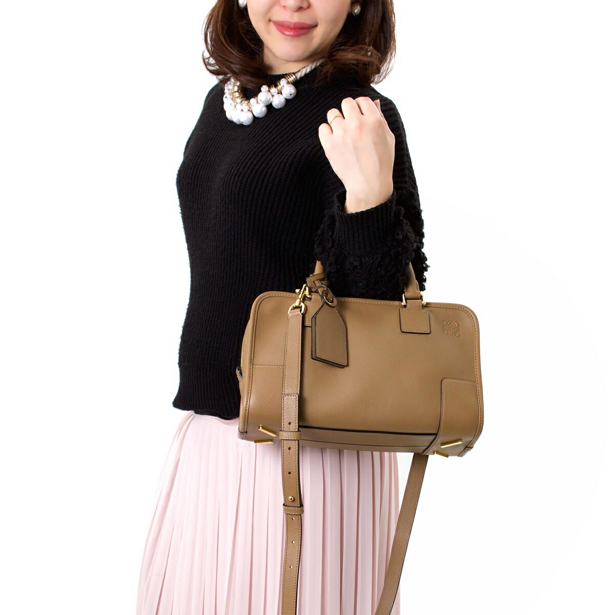 ロエベ ハンドバッグ ショルダーバッグ ブルガリ バッグ レディース シャネル アマソナ 二つ折り財布 Amazona 28 ミンクベージュ 352 N03 30 2270 Loewe ブランドショップ ブルーク 送料無料 対応 ロエベ Loewe バッグ ハンドバッグ 352 N03 30 2270 新品