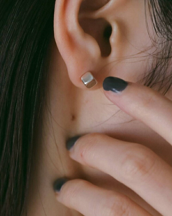 【即納】・・nuke アンヌーク anuke 2026SS 2026Spring/Summer 春夏 Cube Mini Pierce キューブミニピアス 62610906 船曳ひろみ 【2026SS新作】