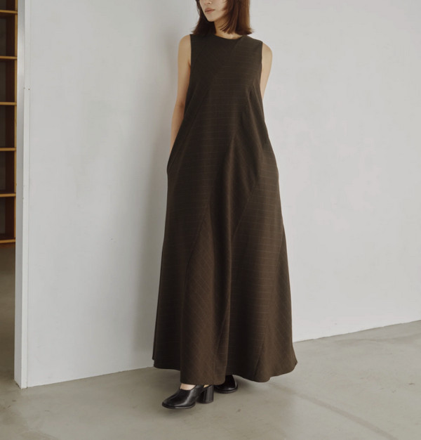 Hella ヘラ 2026AW 秋冬 受注会 予約会 Check Flare Panel Dress チェックフレアパネルドレス ワンピース h263-50 【2026AW新作予約】【9月下旬-10月下旬お届け予定】≪3月10日予約開始≫
