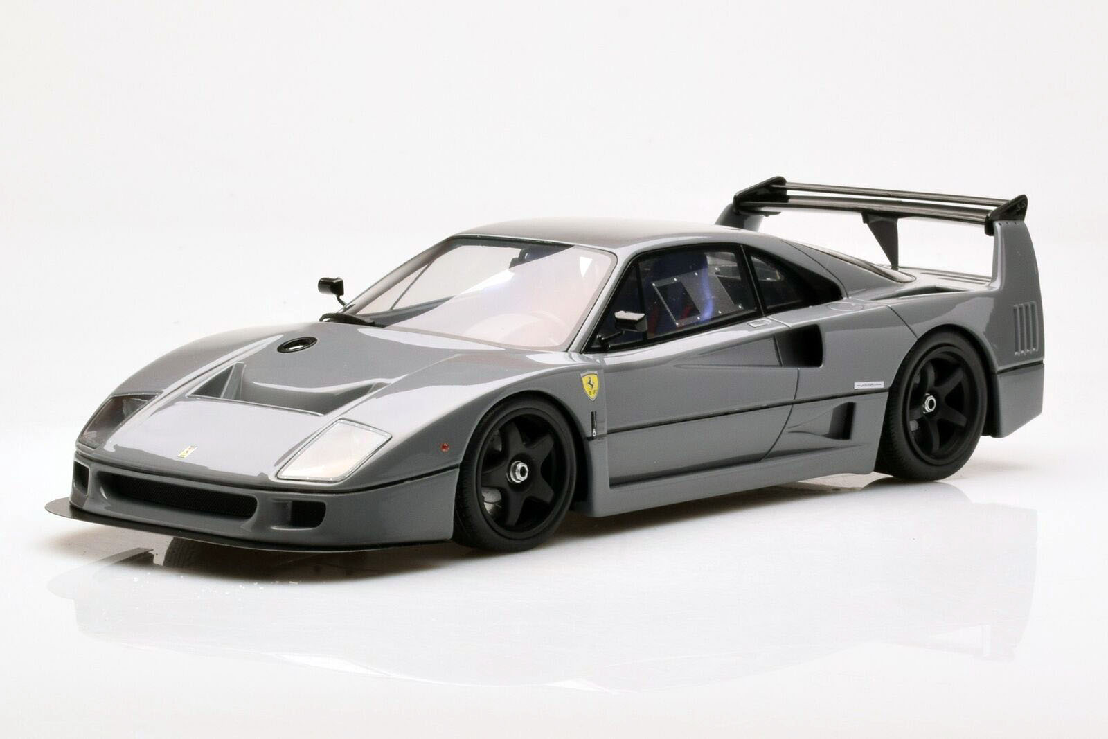 未展示品 GTスピリット1/18 LBワークス　フェラーリ308GTB 未展示品GTスピリット1/18 フェラーリ308GTB LBワークス400台