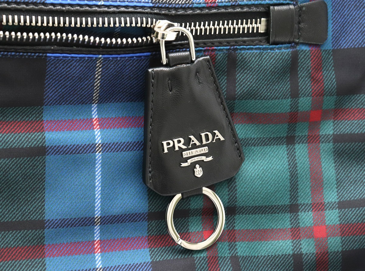 楽天市場 バッグ Prada プラダ ナイロン トートバッグ ショルダーバッグ 2way リバーシブル チェック柄 レザー Macrae ブルー系 ブラック 黒 B1959m 中古 S Blumin 楽天市場店