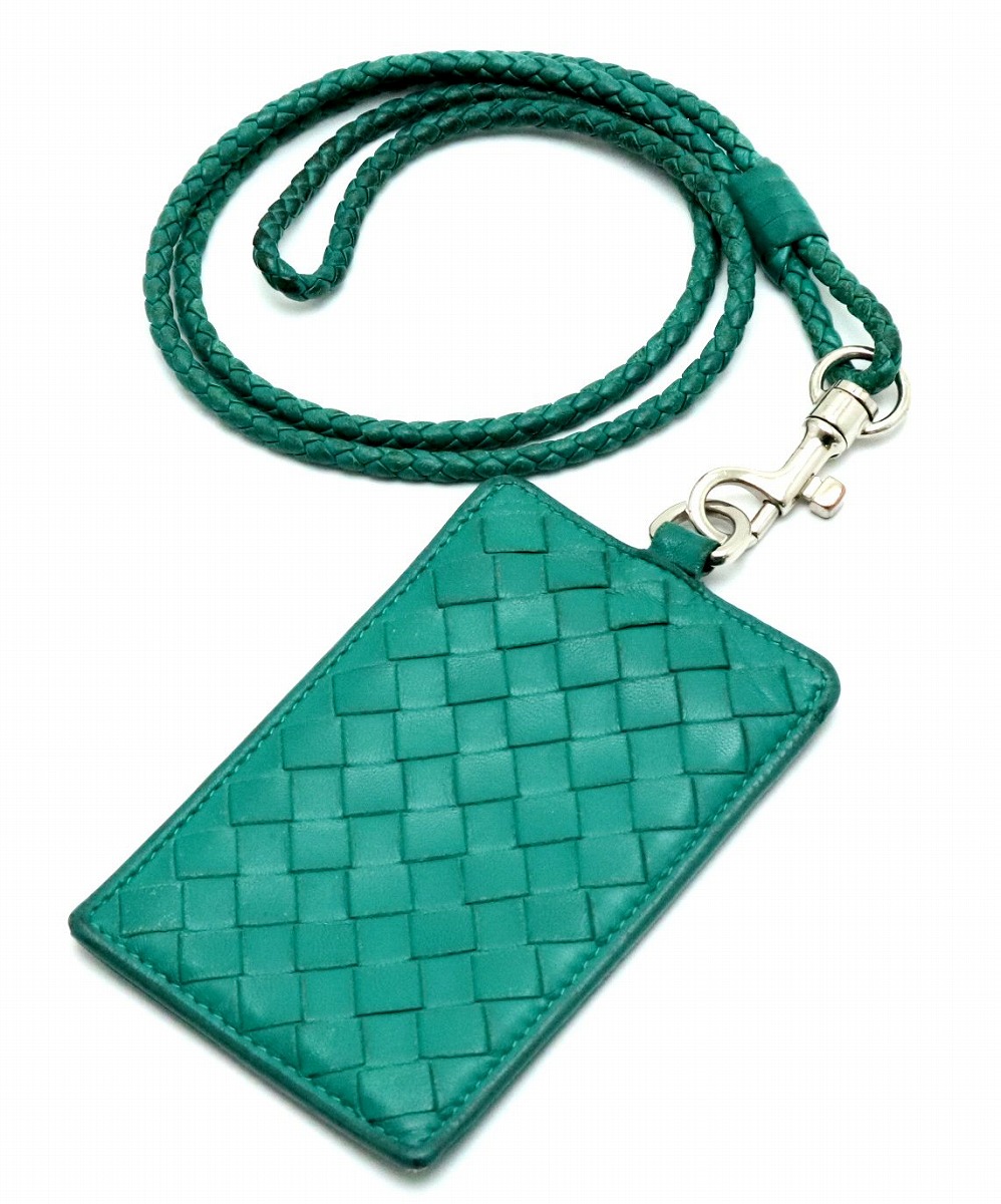 楽天市場 Bottega Veneta ボッテガ ヴェネタ ボッテガベネタ イントレチャート ネックストラップ カードケース パスケース Idケース 定期入れ レザー グリーン 中古 Blumin 楽天市場店