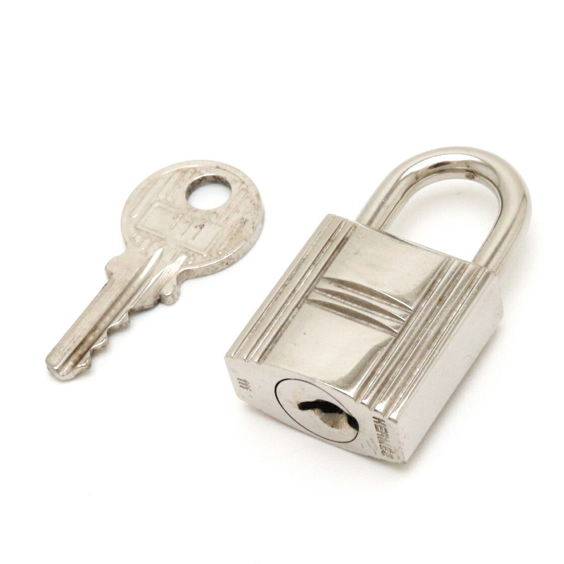 HERMES エルメス カデナ キー付 パドロック No.111 カギ シルバー 春夏新登場 HERMES エルメス カデナ シルバー キーホルダー