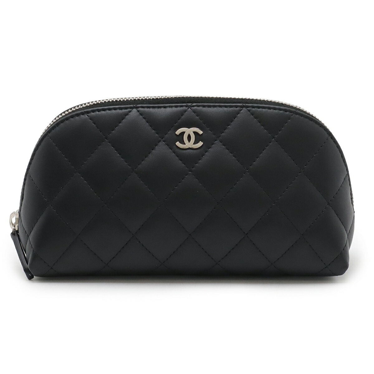 美品 CHANEL円形 ポーチ 小物入れ 丸型 ラムスキン マトラッセ 黒 新品 CHANEL 形 ポーチ 小物入れ 丸型 ラムスキン マトラッセ 黒