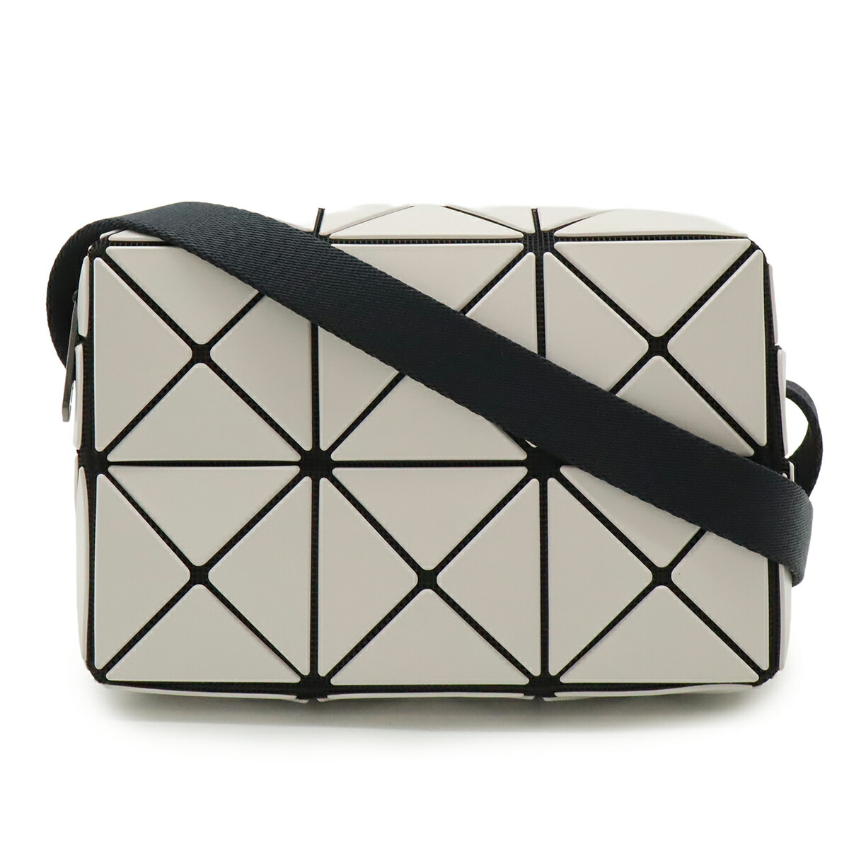 楽天市場】バオバオ イッセイミヤケ BAOBAO ISSEY MIYAKE 斜め掛け