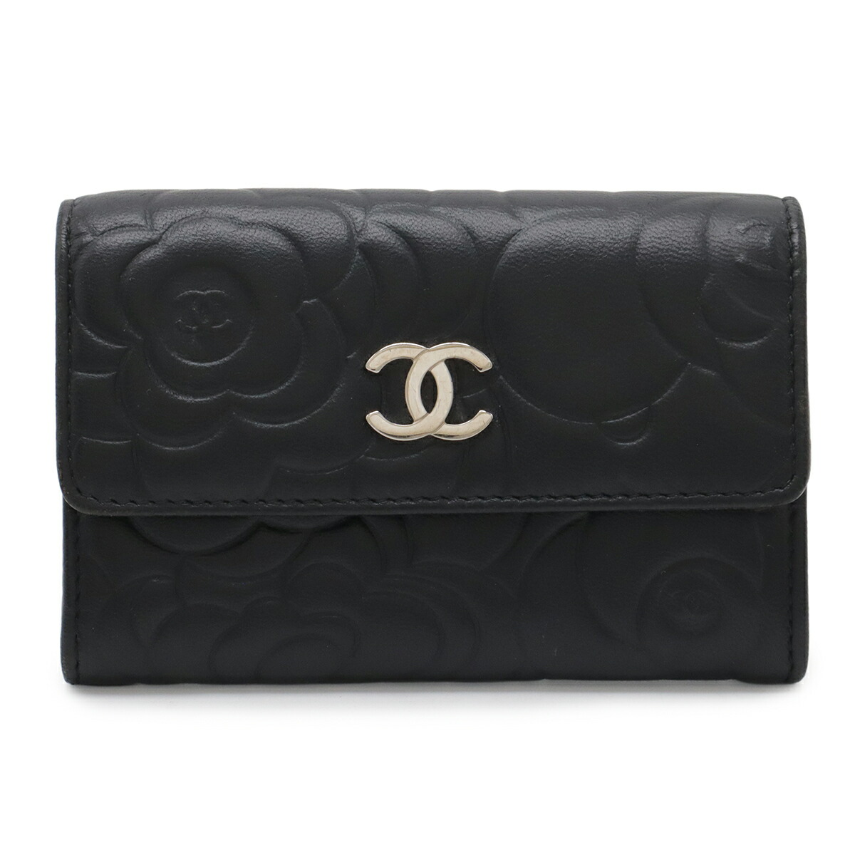 CHANEL シャネル カメリアエンボス ココマーク 歌留多容れもの 名刺入れ 通行手形容れもの なめし革 黒いこと 黒 しろがね色金具 A81937 【中古】