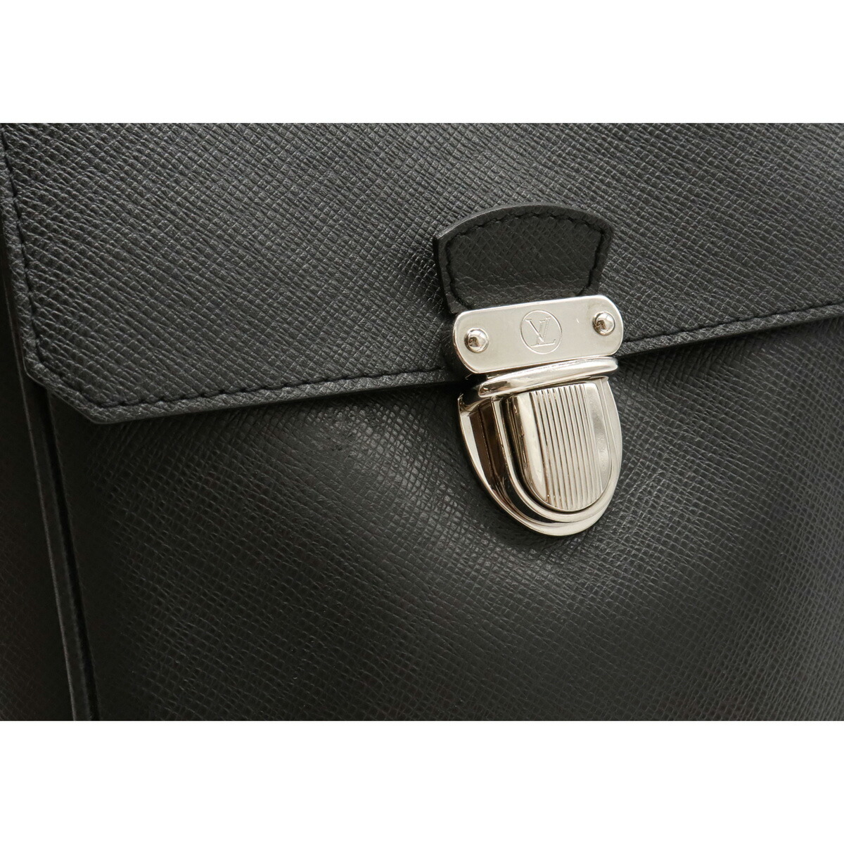 【バッグ】LOUISVUITTONルイヴィトンタイガルカショルダーバッグ斜め掛けレザーアルドワーズ黒ブラックM31192【中古】