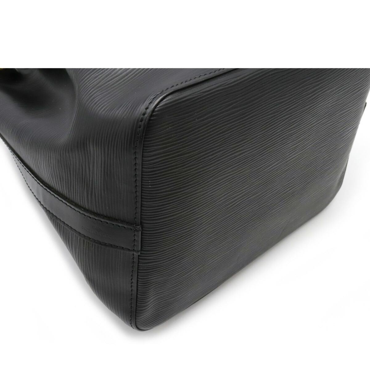 【バッグ】LOUISVUITTONルイヴィトンエピプチノエ巾着ショルダーバッグセミショルダーワンショルダーレザーノワール黒ブラックM59012【中古】