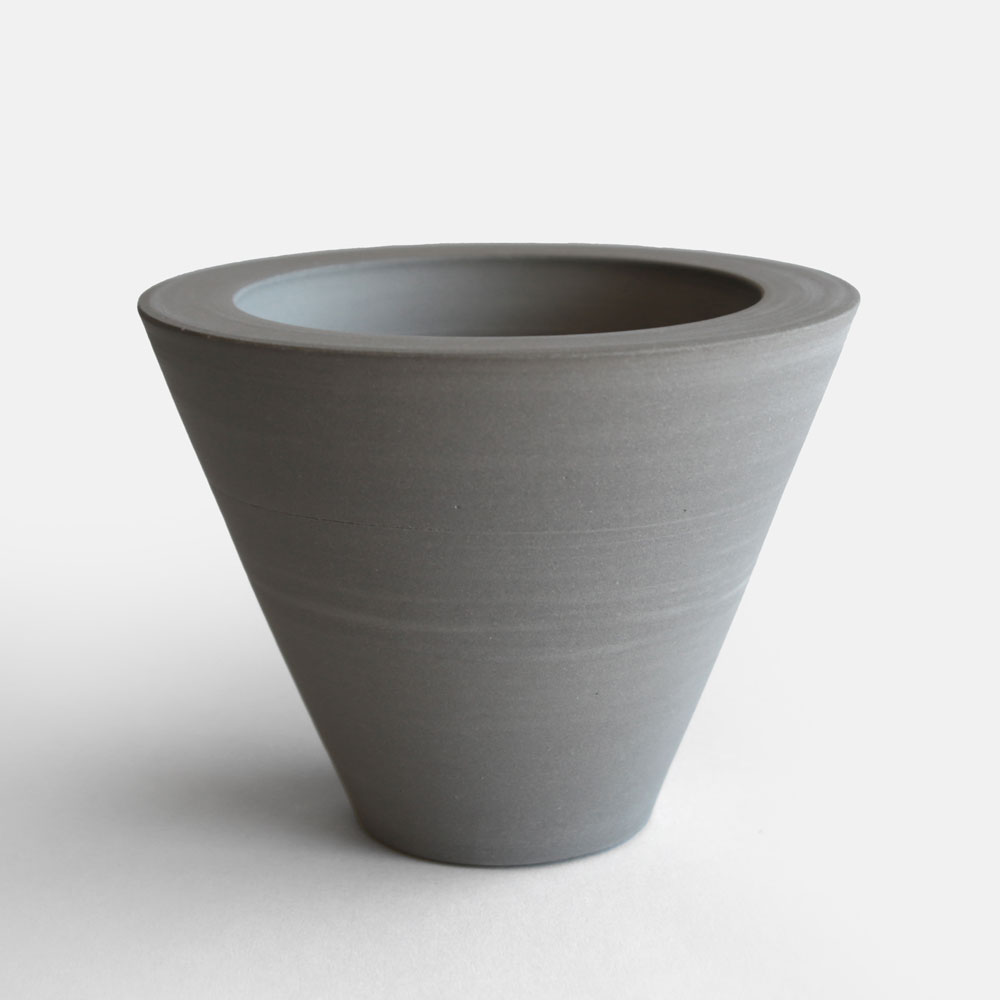 3RD CERAMICS 三塁ベースセラミックス / Plant Pot 4号 薄墨色｜鉢 プランター 美濃焼 ガーデニング インドア緑であること 絵書きもの 自然的 分かりやすい｜117028