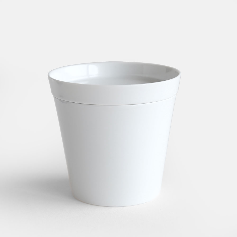2016/ / IR/024 Tea Cup L (White collection)【arita/ニーゼロイチロク/紅茶優勝杯/有田焼/インゲヤードローマン/Ingegerd Raman/香蘭社/白いこと寄せあわせ】[118562