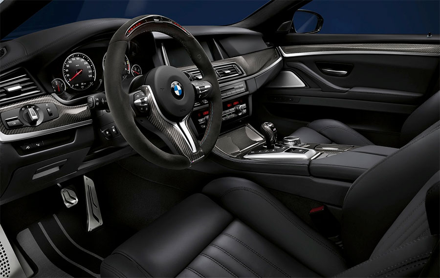 送料込】 BMW F10 F06 F12 F13 M5 M6専用 M Performance ステアリング