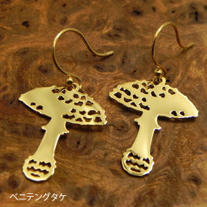 【ピアス】K18切り絵ピアスベニテングタケフック金具kinoko-monoきのこ|BONANZA店