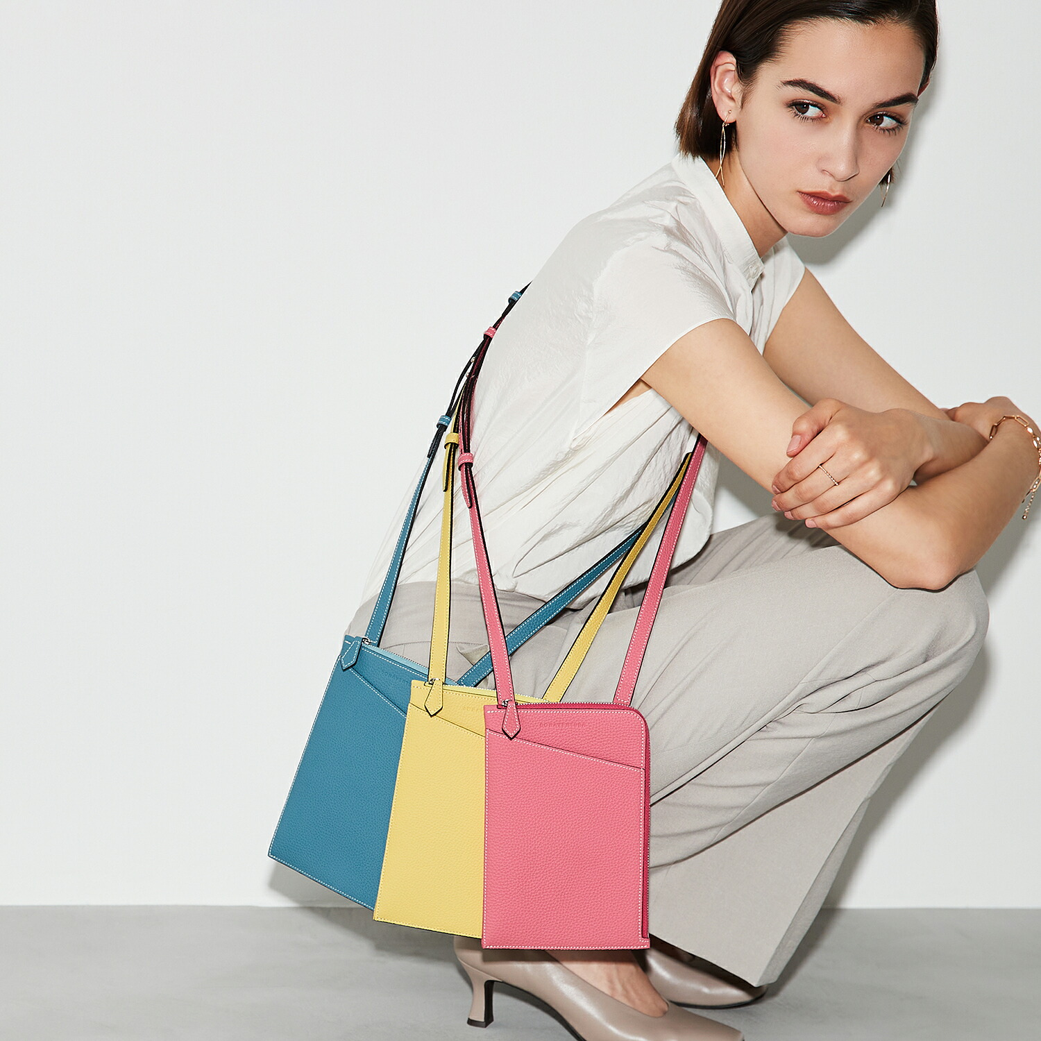 BONAVENTURA公式】Riley Shoulder Bag スマホショルダー バッグ スマホ 