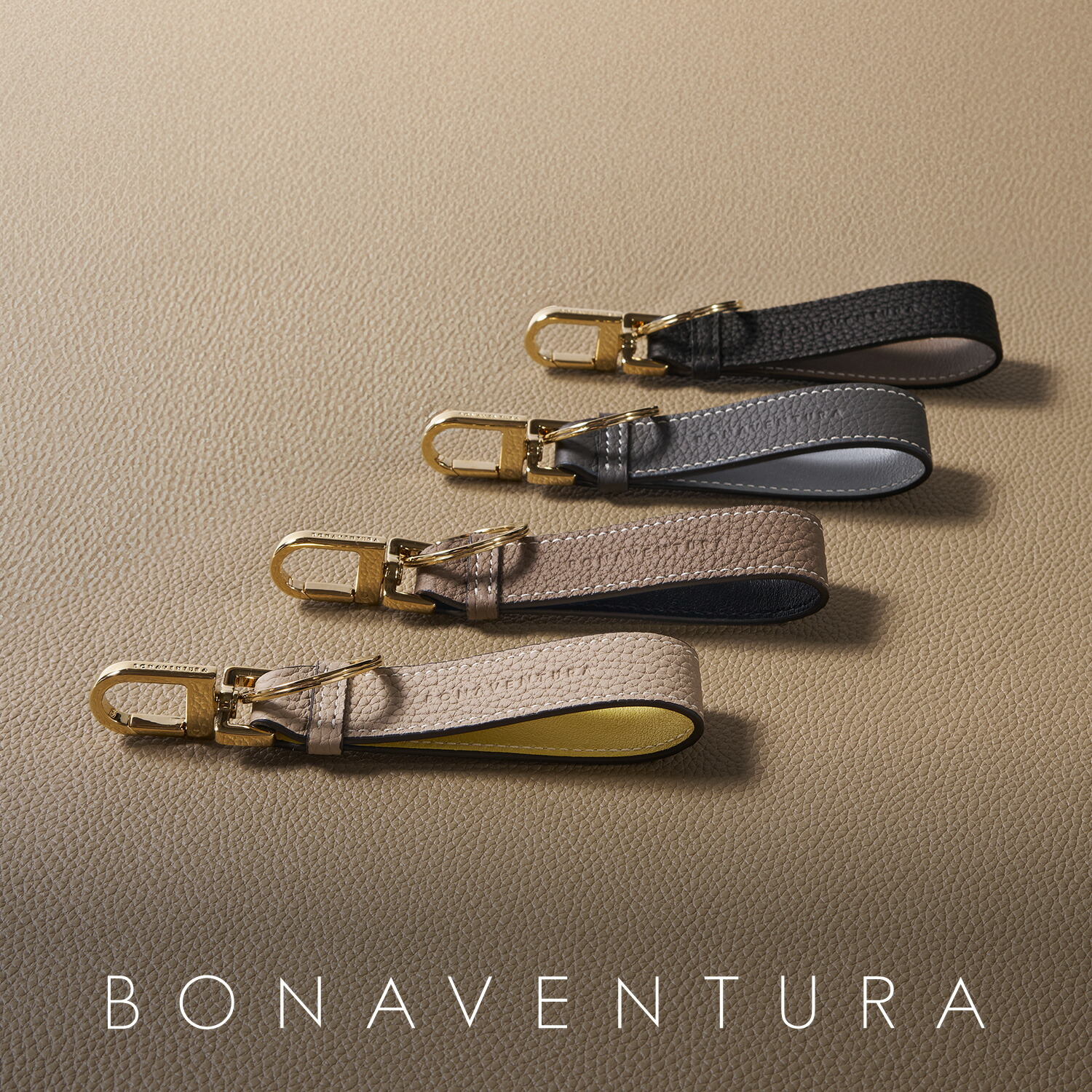 楽天市場】【公式】エマ バッグ キーホルダー シュリンクレザー バッグ