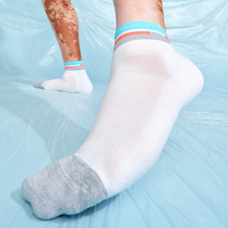 【楽天市場】【3000円以上送料無料】フィーチャーズ/Feetures ELITE LIGHT CUSHION QUARTER ランニング