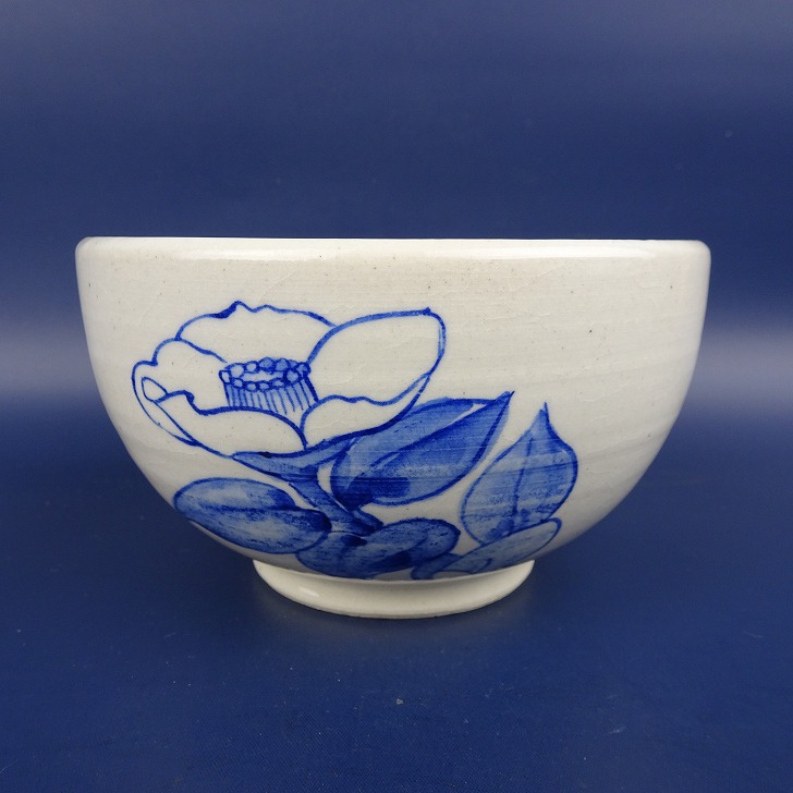 盆栽鉢 雄山 小型 長辺 約13.5糎 丸鉢 染付 花 底穴無 現品 新品 貨物輸送無料