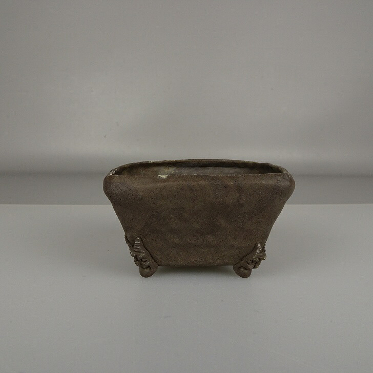 【中古】盆栽鉢 神戸 修 小鉢 長辺 約 8糎 四角四面鉢 鬼面足 泥鉢 現品 中古鉢 貨物輸送無料