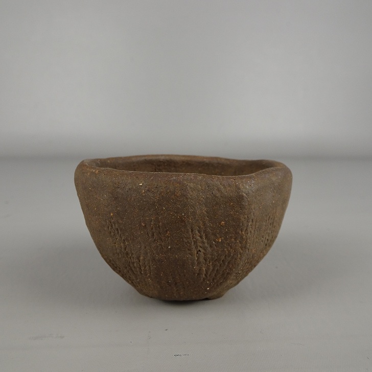 【中古】盆栽鉢 雀子 小鉢 長辺 約 7.1糎 丸鉢 泥鉢 現品 中古鉢 貨物輸送無料