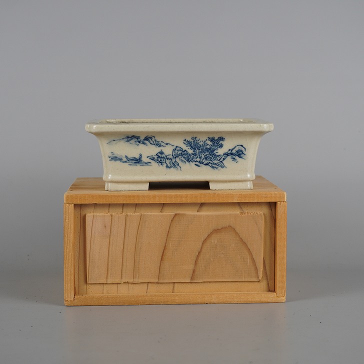 【中古】盆栽鉢 寿悦 小型 長辺 約14cm 長方鉢 外縁 隅入 染付 山水図 箱付 観賞用 現品 中古鉢｜盆栽はニわ 店