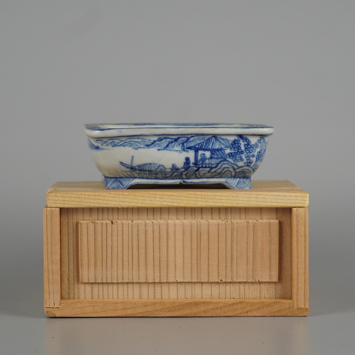 【中古】盆栽鉢 嵐山 六楽窯 小鉢 長辺 約 9.1珊 長方鉢 境界線の外側 景色図 舟 飾り付け 箱付 和鉢 賞賛 褒めたたえる用 現品 中古鉢 花・ガーデン・DIY-植木鉢・プランター