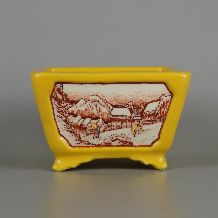 【中古】 盆栽鉢 駿河 政山 小型 長辺 約 11.4糎 四角四面鉢 窓入 赤絵 東海道 五十路三次 浦原 釉薬 褒めたたえる用 現品 中古鉢
