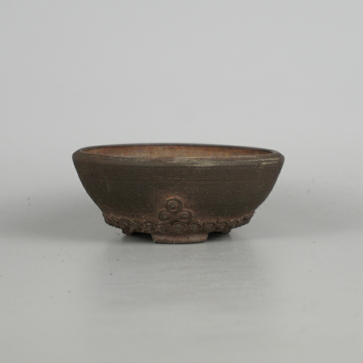 【中古】盆栽鉢 虹 長閑やかさ 虹泉 小型 長辺 約 10糎 丸鉢 鋲打 泥物 現品 中古鉢 貨物輸送無料
