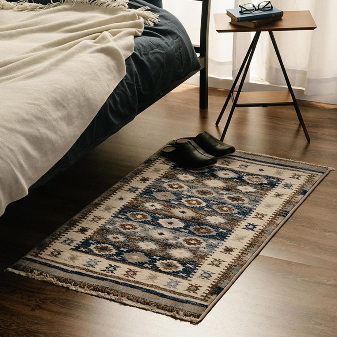 イケヒコ 玄関 選べる マット 長方形 単品 プルメリア ネイビー 約70×120cm 厚み 約11mm モルドバ製 へたりにくい 耐久性 弾力性 抗菌防臭 消臭 キリム柄 エレガント 洗濯不可 おしゃれ ふわふわ #1311330196401