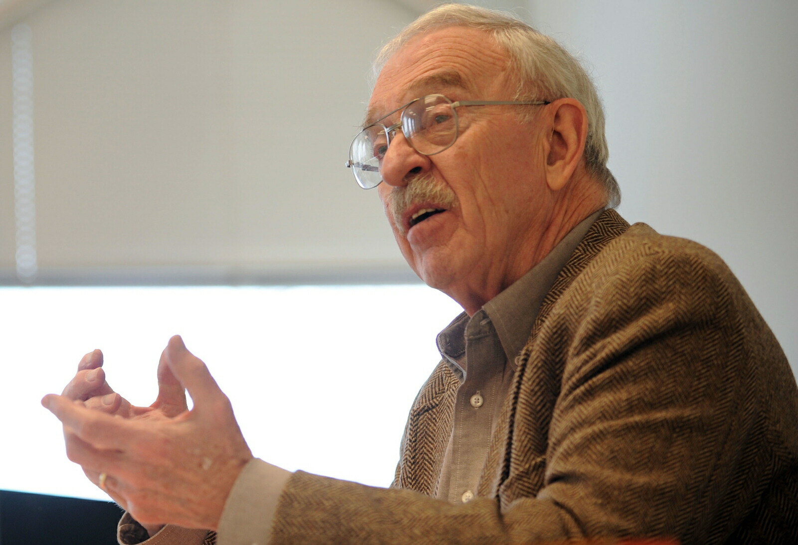 ˤĤƲ򶵤˽ϤλŨ򰦤Ȥ[ʥɡJ]