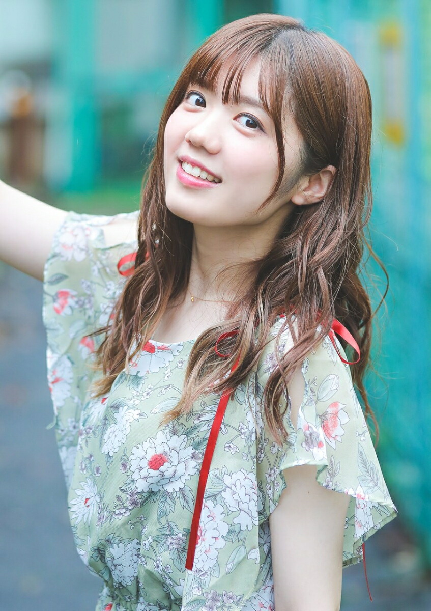 【楽天ブックス限定特典】長江里加1st写真集『Re:color』(ブロマイド1枚)[長江里加]
