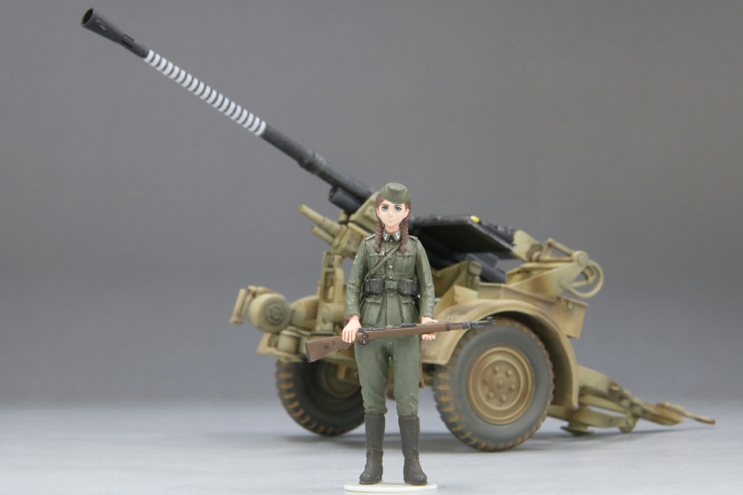 歴装ヲトメ　1/35 『歴装ヲトメ』 Hannah(ハンナ) w/3.7cm対空機関砲37型 【HC6】 (プラスチックモデル組立てキット)画像