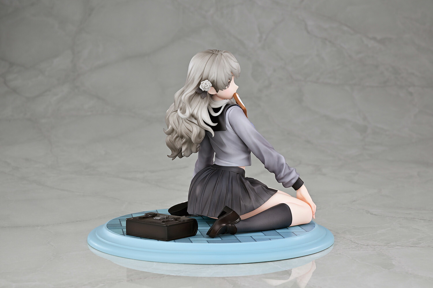 ブックス: 『十三機兵防衛圏』 冬坂五百里 1/7スケール (塗装済み完成品フィギュア) - 玩具 - 4580548490366 : ゲーム