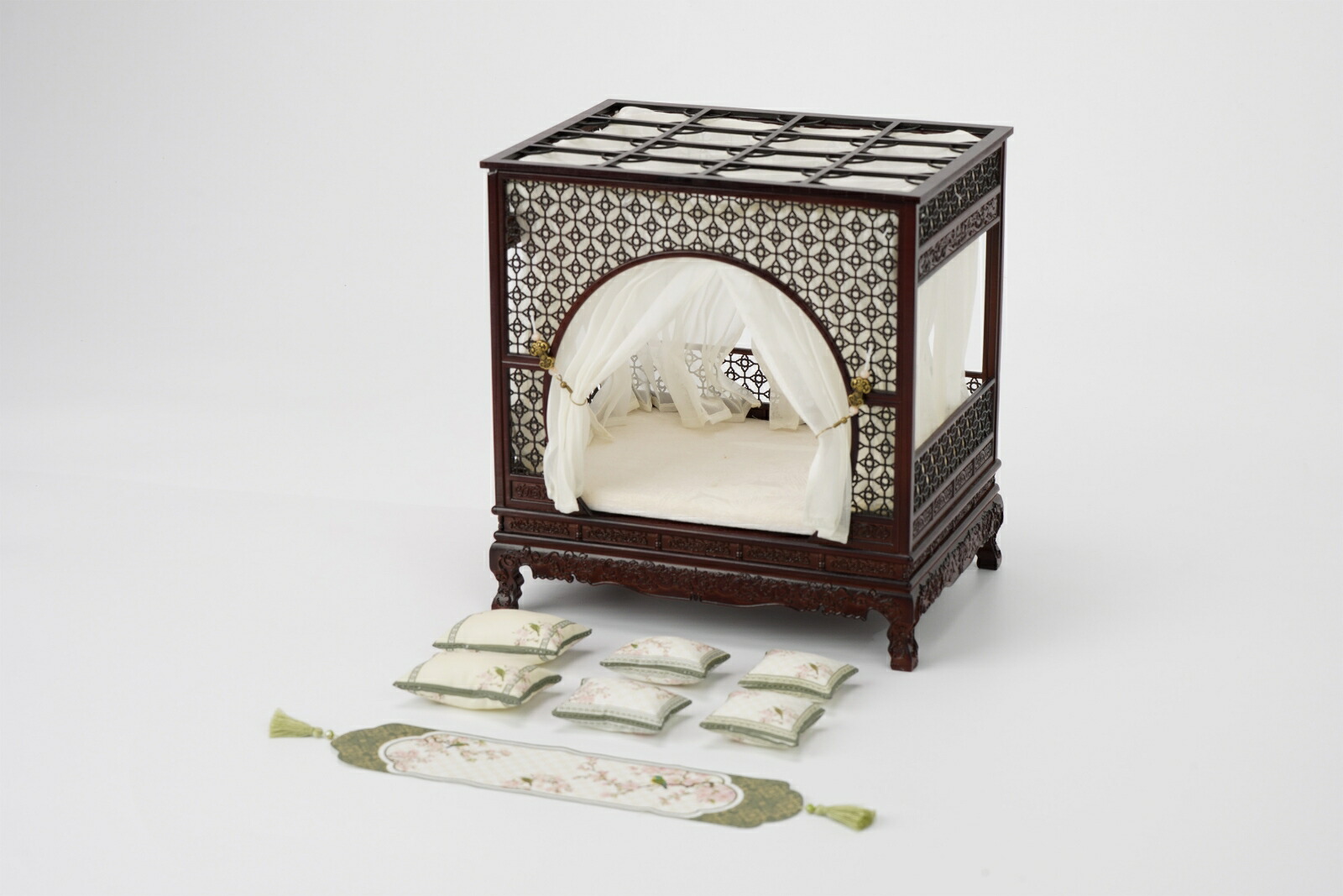 ブックス: ZHENMU 月洞床(ユェドンチュァン) 1/12スケール 中華風ミニチュア 【74850495】 (フィギュア) - 玩具 - 6976274850495 : ゲーム