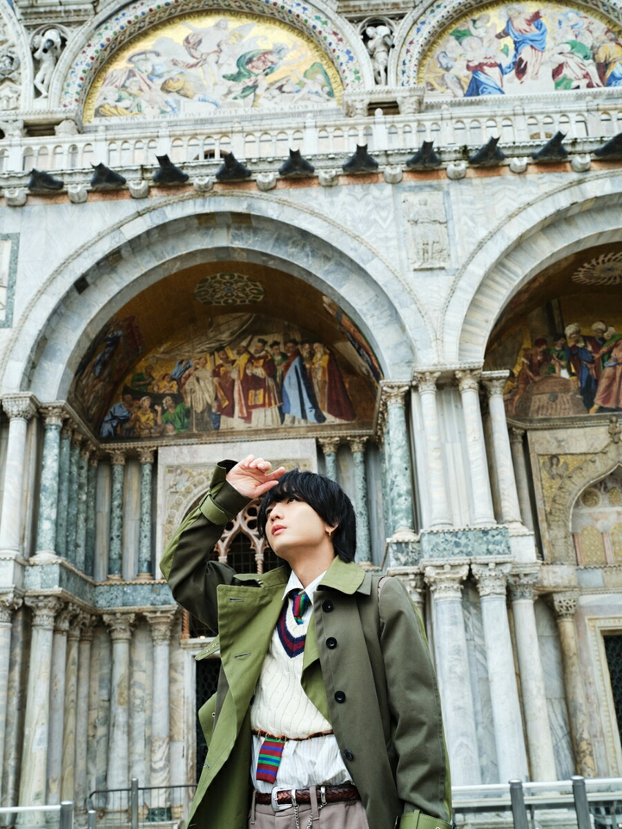【楽天・Amazon限定版】小林千晃デビュー10周年記念写真集ChiamoreメイキングDVD付き限定表紙版販売