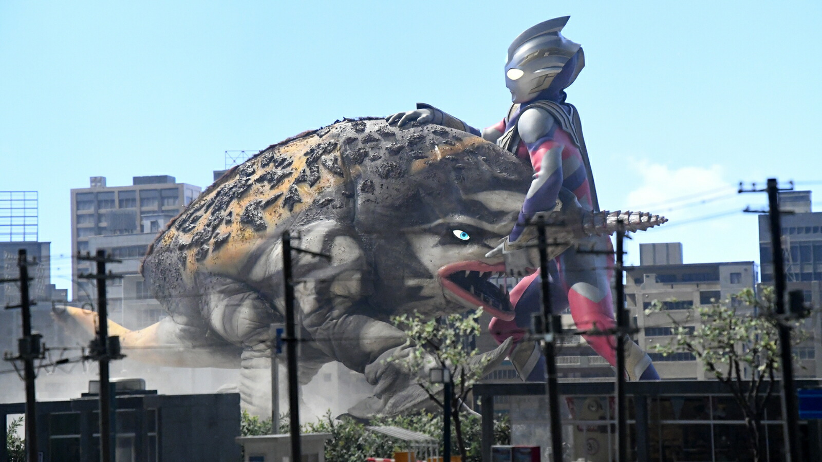 【楽天ブックス限定先着特典+早期予約特典】ウルトラマントリガーNEWGENERATIONTIGABlu-rayBOXVOL.1【Blu-ray】(オリジナルクリアカード(闇の3巨人)+オリジナルクリスマスカード)[寺坂頼我]
