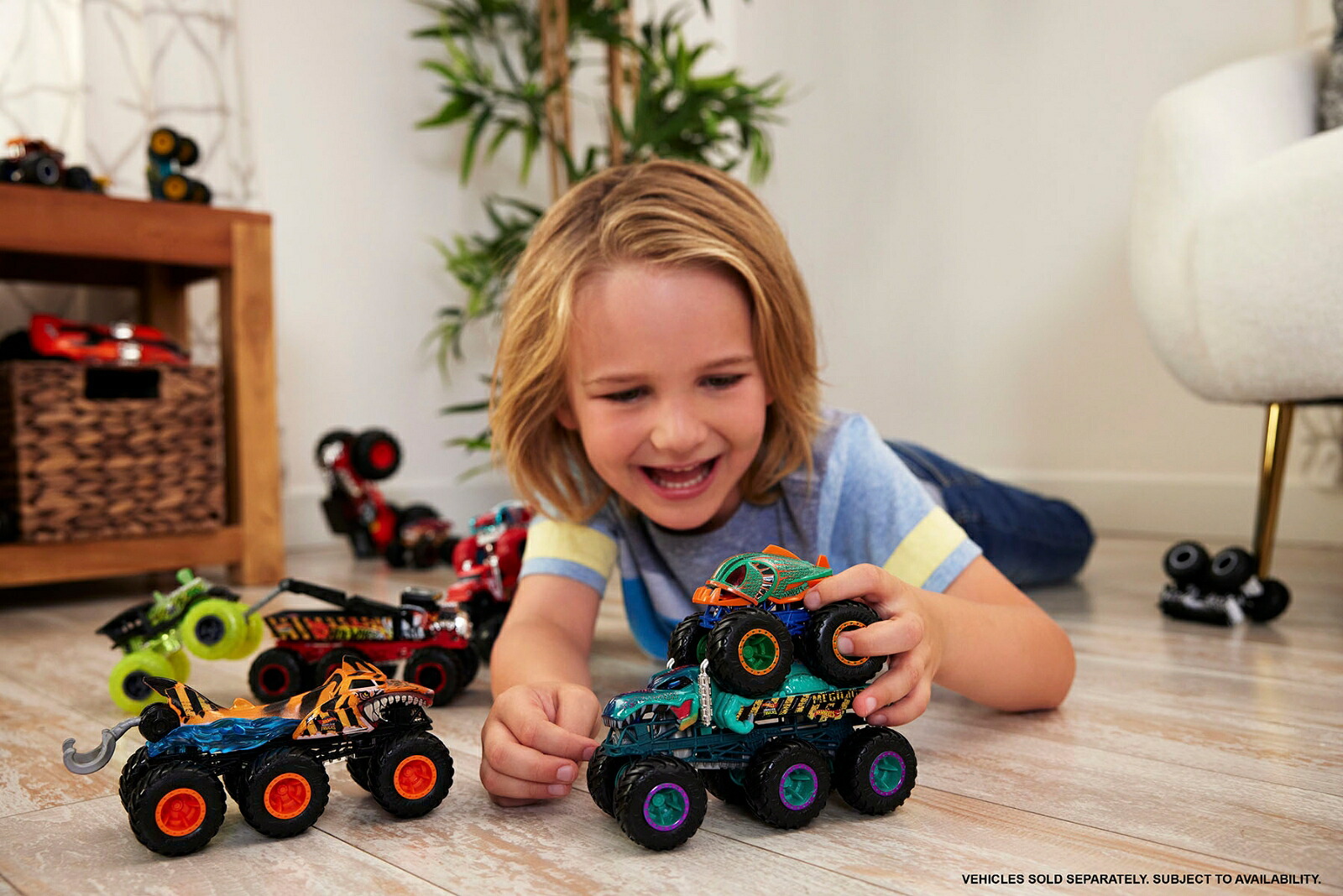 ホットウィール(HotWheels)モンスタートラックトランスポーターアソート乗り物おもちゃミニカー4台入りBOX販売3歳からマルチ986D-HWN86
