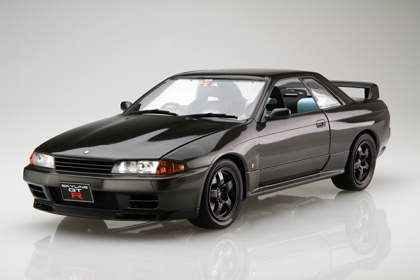 1/12 AXESシリーズ ニッサン スカイラインGT-R(BNR32) 特別仕様(ドライバーパーツ付き) 【AXES-1EX-1】 (プラモデル)画像