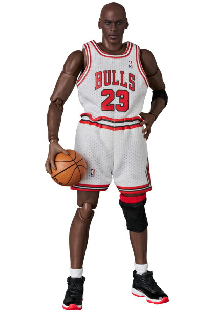 MAFEX Michael Jordan(Chicago Bulls HOME) (可動フィギュア)画像